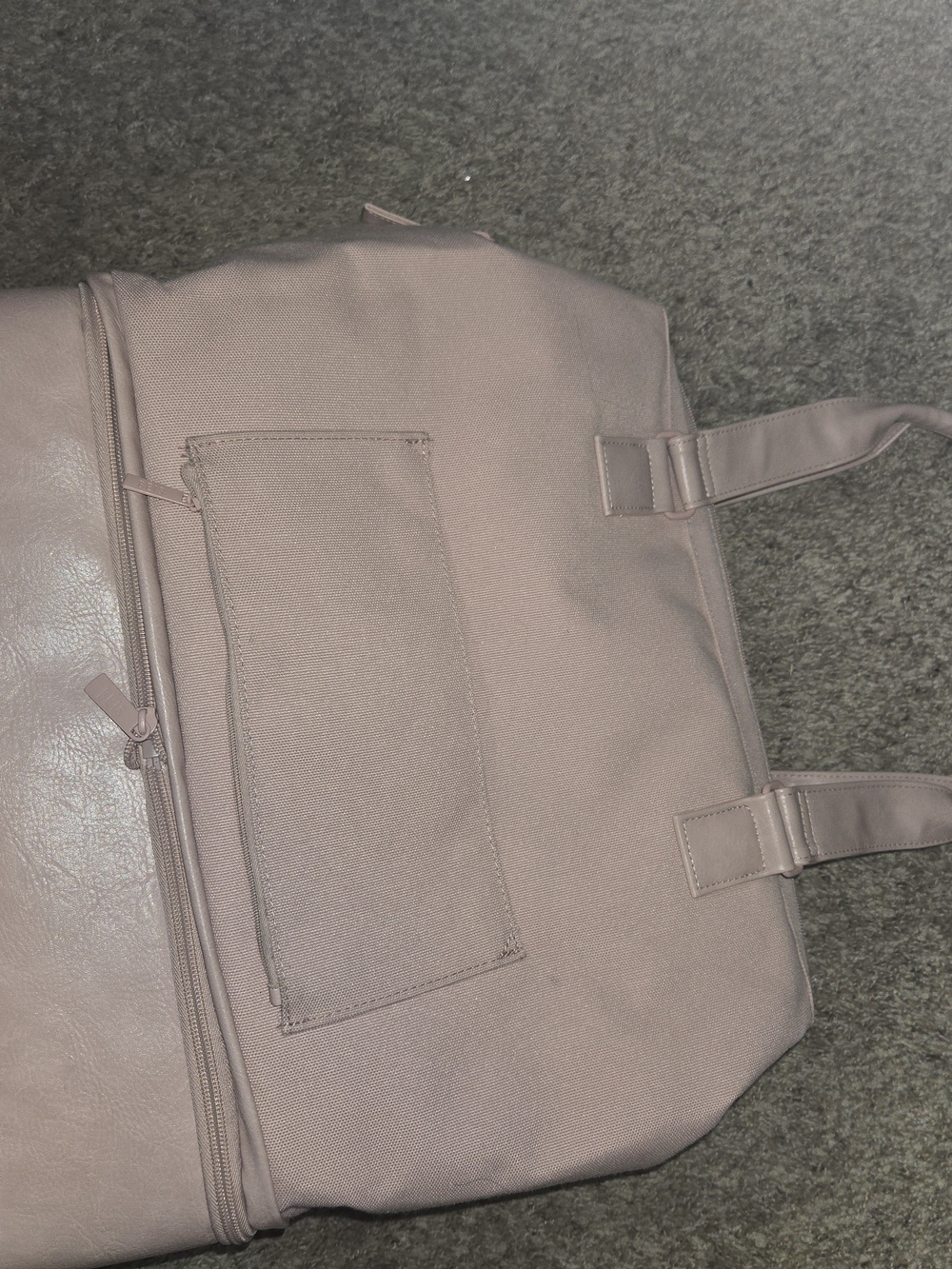 Beis Mini Weekender